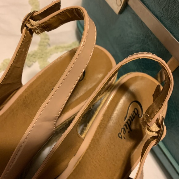 Candie’s Peeptoe Wedges - Picture 8 of 13